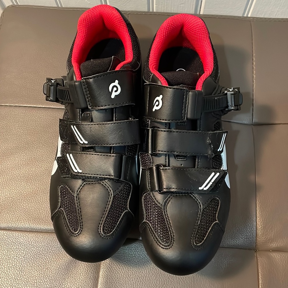 Peloton bike shoes size 40